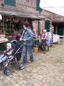 Kunstgewerbemarkt auf dem Zossenhof